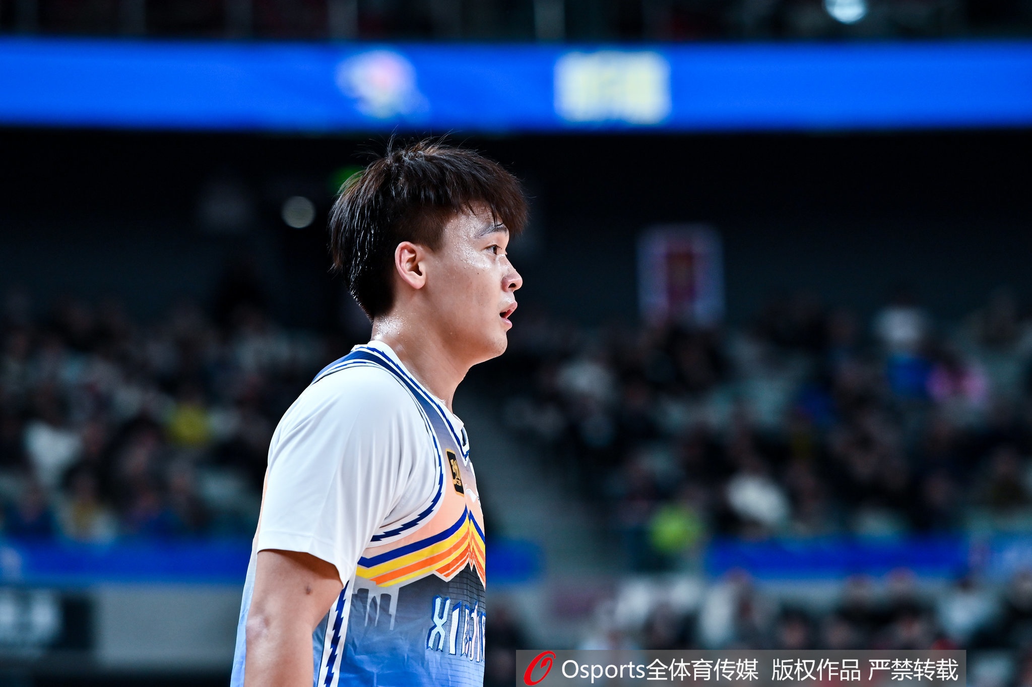 媒体人：新疆对交易赵睿持开放态度 已与两队进行了实质性谈判